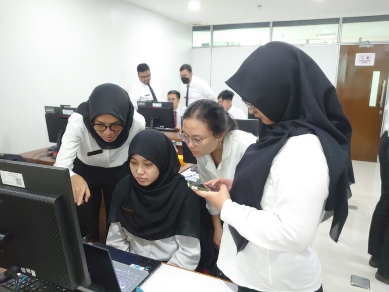 Pelatihan Communication with Data di Kementerian Luar Negeri